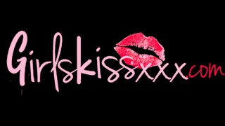 i-kiss-girls